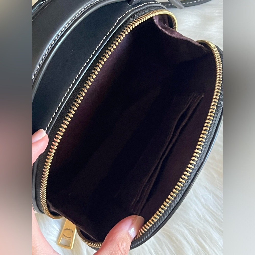 💰SOLD - CM194- Disney X Coach Mickey Mouse Ear Bag - Picture 8 of 13